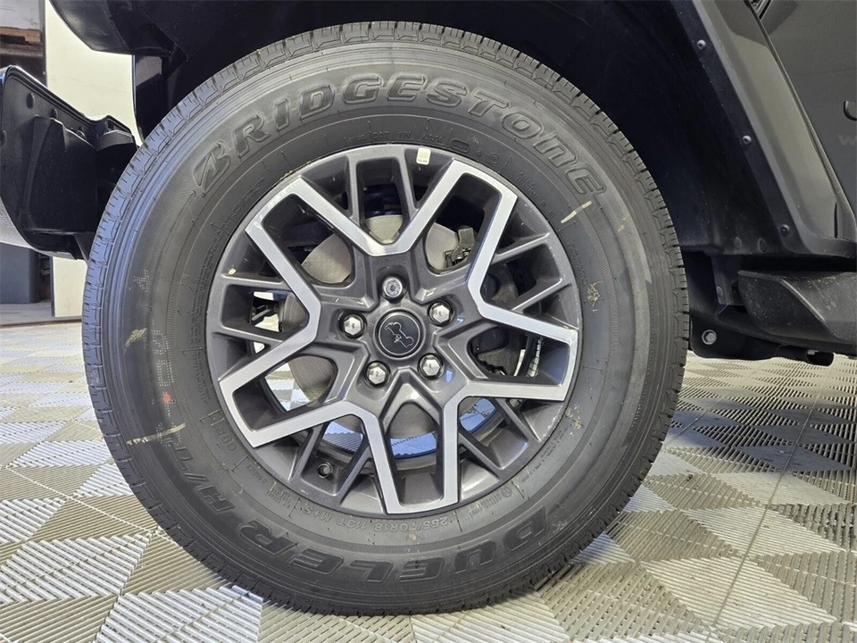 2023 Jeep JL Wrangler - Image 5 of 12