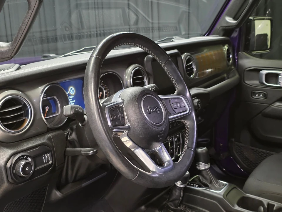 2023 Jeep JL Wrangler - Image 19 of 21