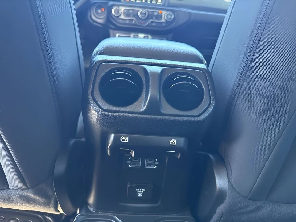 2023 Jeep JL Wrangler - Image 13 of 31