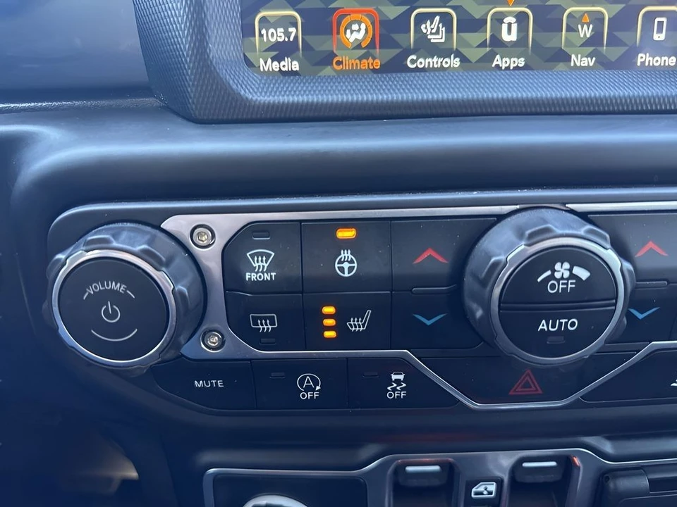 2023 Jeep JL Wrangler - Image 22 of 31