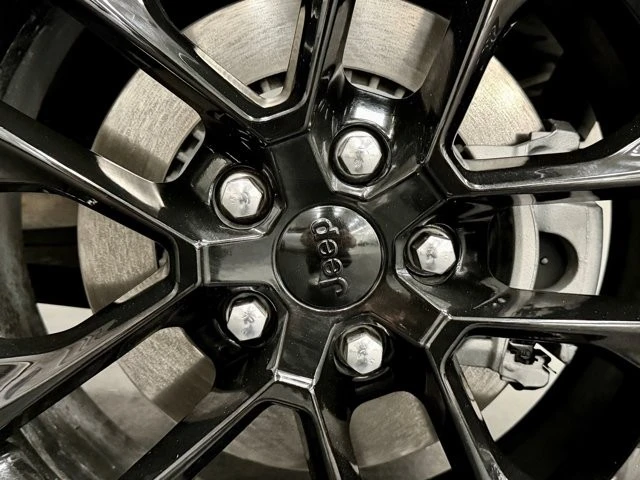 2023 Jeep JL Wrangler - Image 17 of 21