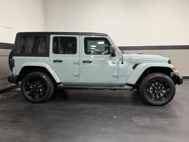 2023 Jeep JL Wrangler - Image 5 of 12