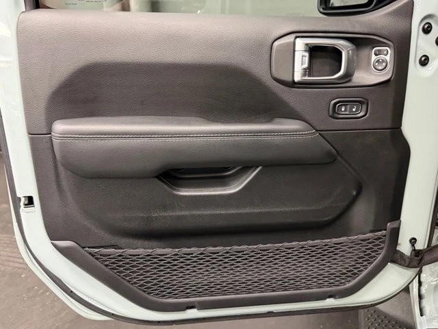 2023 Jeep JL Wrangler - Image 19 of 21