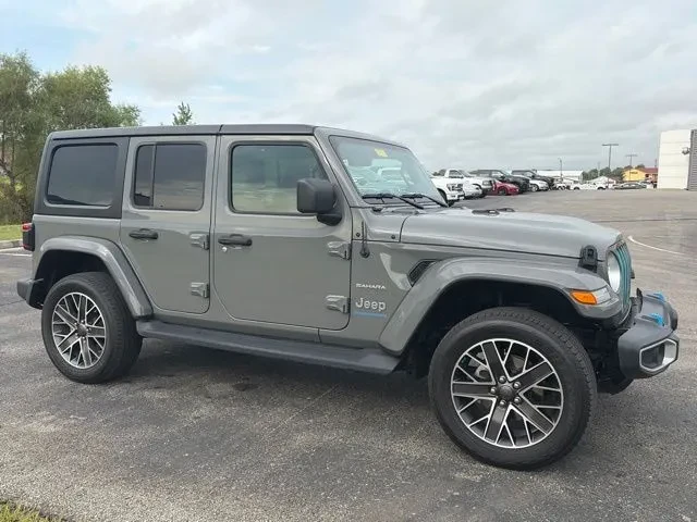2023 Jeep JL Wrangler - Image 3 of 18