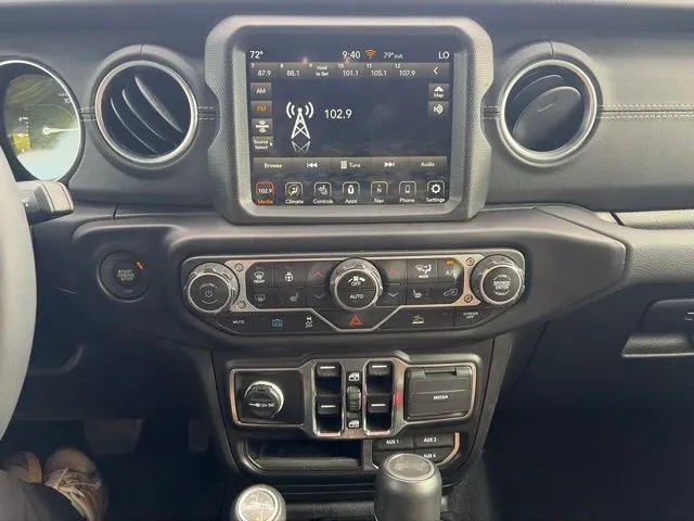 2023 Jeep JL Wrangler - Image 14 of 18