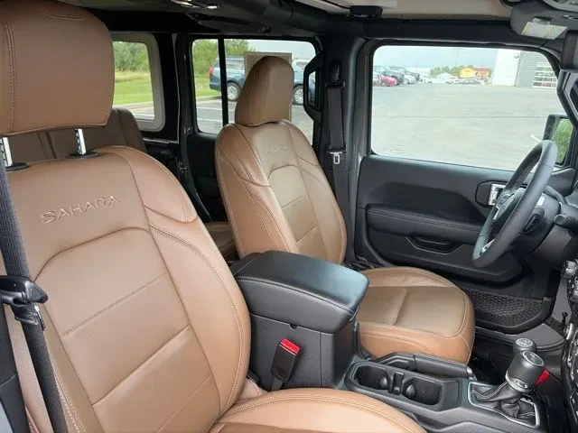 2023 Jeep JL Wrangler - Image 7 of 18