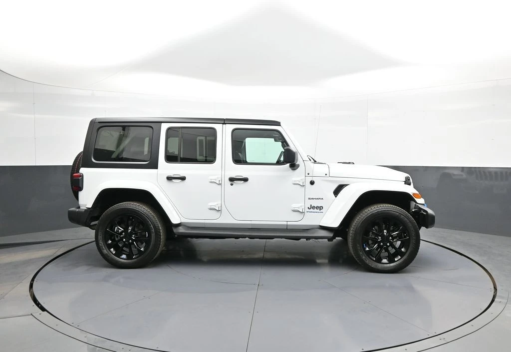 2023 Jeep JL Wrangler - Image 5 of 21