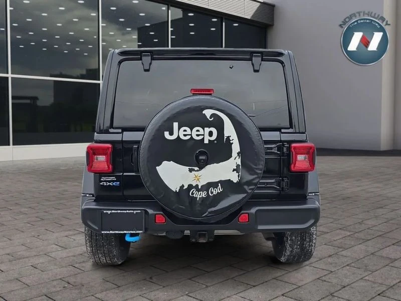 2023 Jeep JL Wrangler - Image 4 of 12