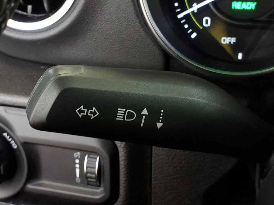 2023 Jeep JL Wrangler - Image 20 of 28