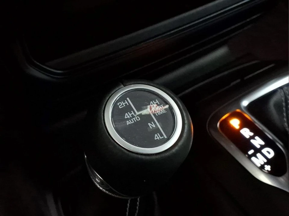 2023 Jeep JL Wrangler - Image 12 of 28
