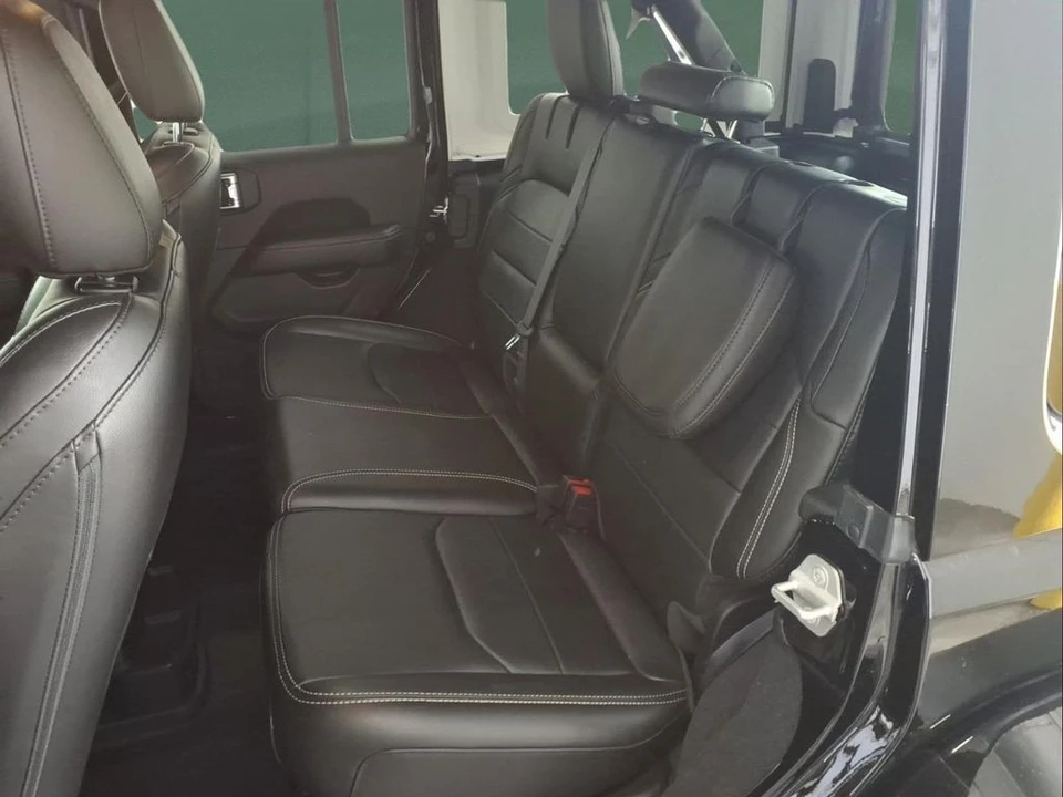 2023 Jeep JL Wrangler - Image 27 of 28