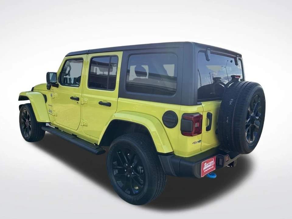 2023 Jeep JL Wrangler - Image 3 of 11
