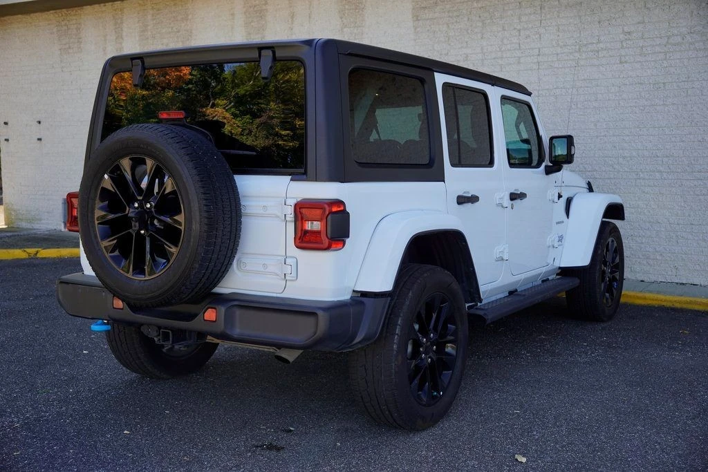 2023 Jeep JL Wrangler - Image 7 of 12