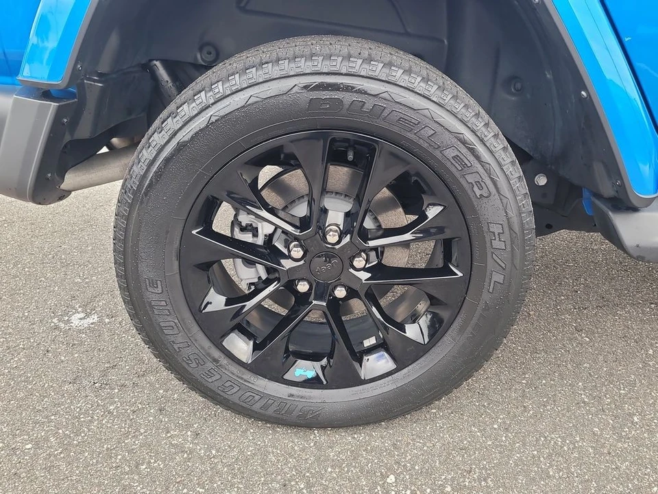 2023 Jeep JL Wrangler - Image 5 of 21