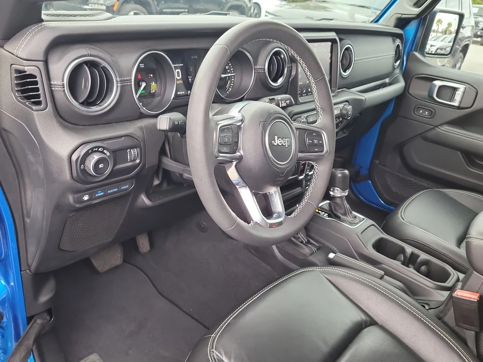2023 Jeep JL Wrangler - Image 16 of 21