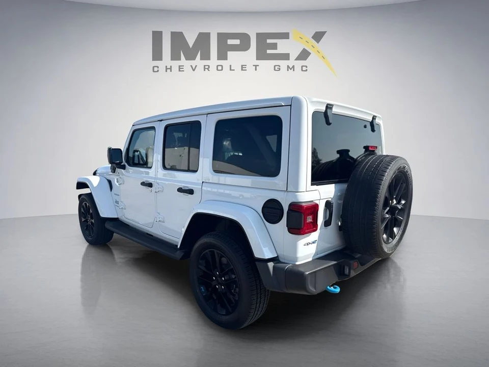2023 Jeep JL Wrangler - Image 3 of 15
