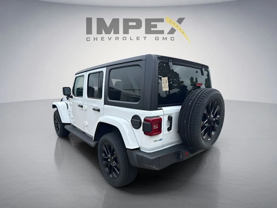 2023 Jeep JL Wrangler - Image 2 of 10