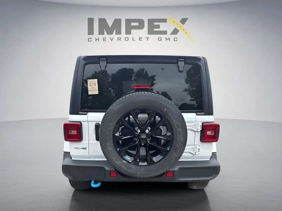 2023 Jeep JL Wrangler - Image 3 of 10
