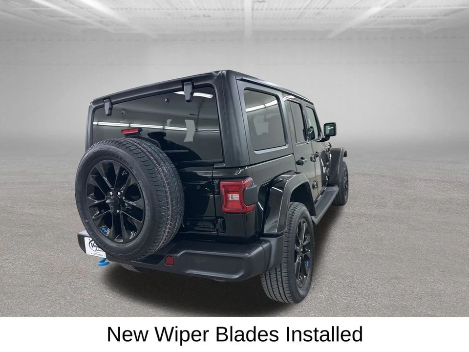 2023 Jeep JL Wrangler - Image 13 of 21