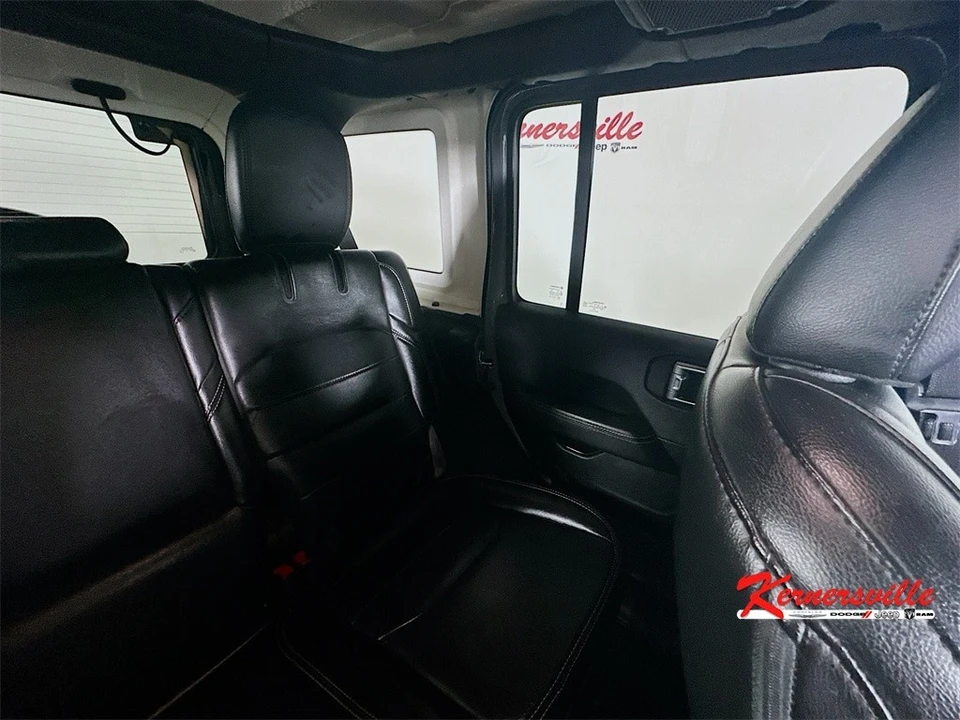 2023 Jeep JL Wrangler - Image 14 of 21