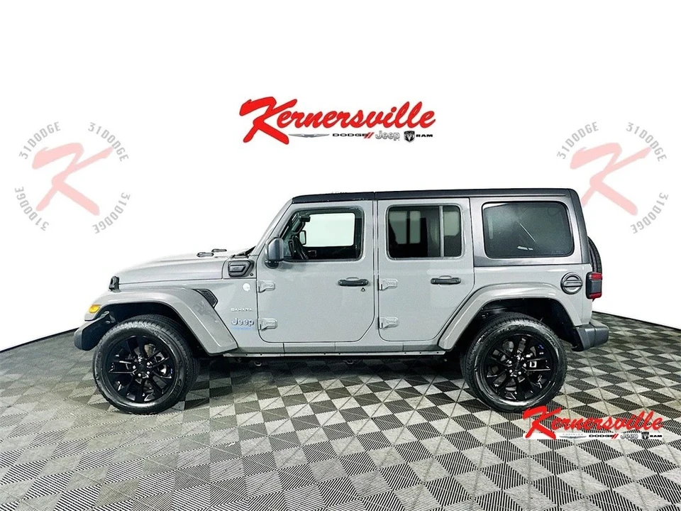 2023 Jeep JL Wrangler - Image 4 of 12