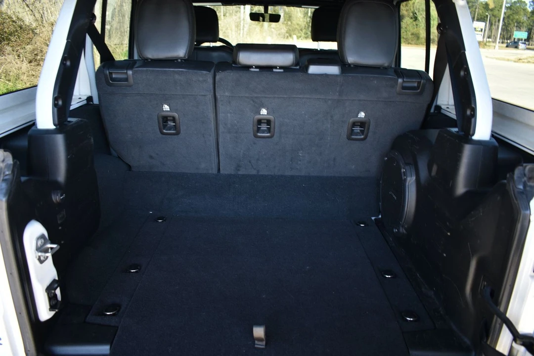 2023 Jeep JL Wrangler - Image 15 of 21