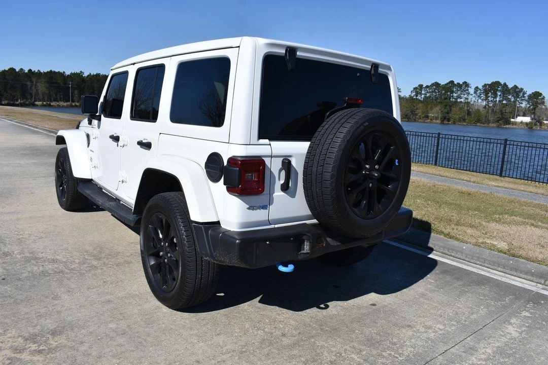 2023 Jeep JL Wrangler - Image 8 of 21