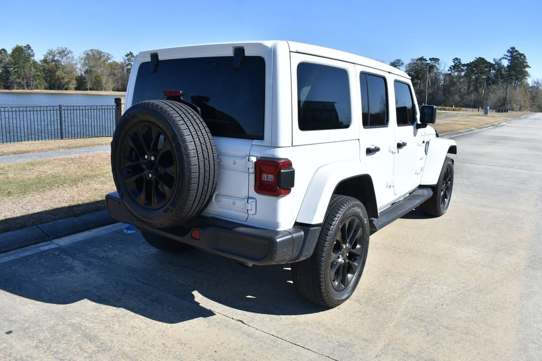 2023 Jeep JL Wrangler - Image 4 of 21