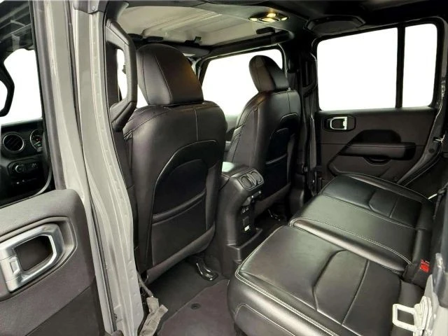 2023 Jeep JL Wrangler - Image 17 of 29