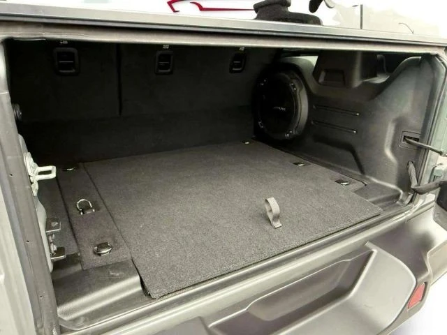2023 Jeep JL Wrangler - Image 29 of 29