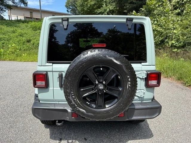 2023 Jeep JL Wrangler - Image 7 of 29