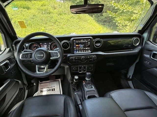 2023 Jeep JL Wrangler - Image 10 of 29