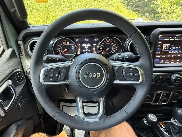 2023 Jeep JL Wrangler - Image 19 of 29