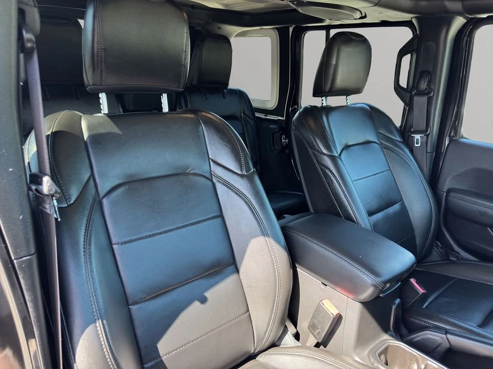 2023 Jeep JL Wrangler - Image 19 of 20