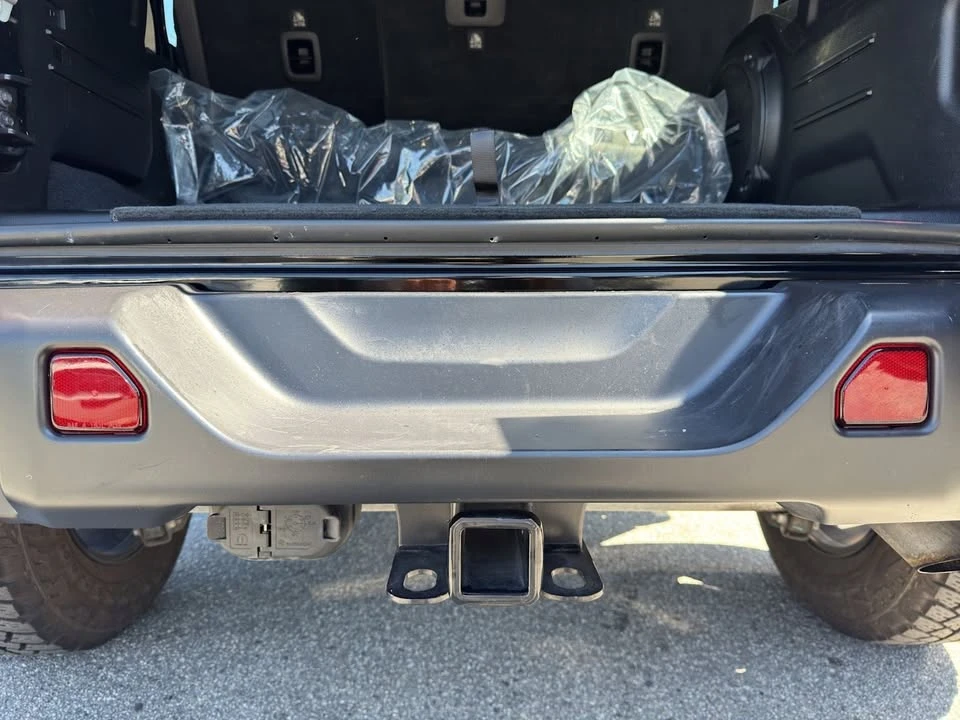 2023 Jeep JL Wrangler - Image 11 of 20