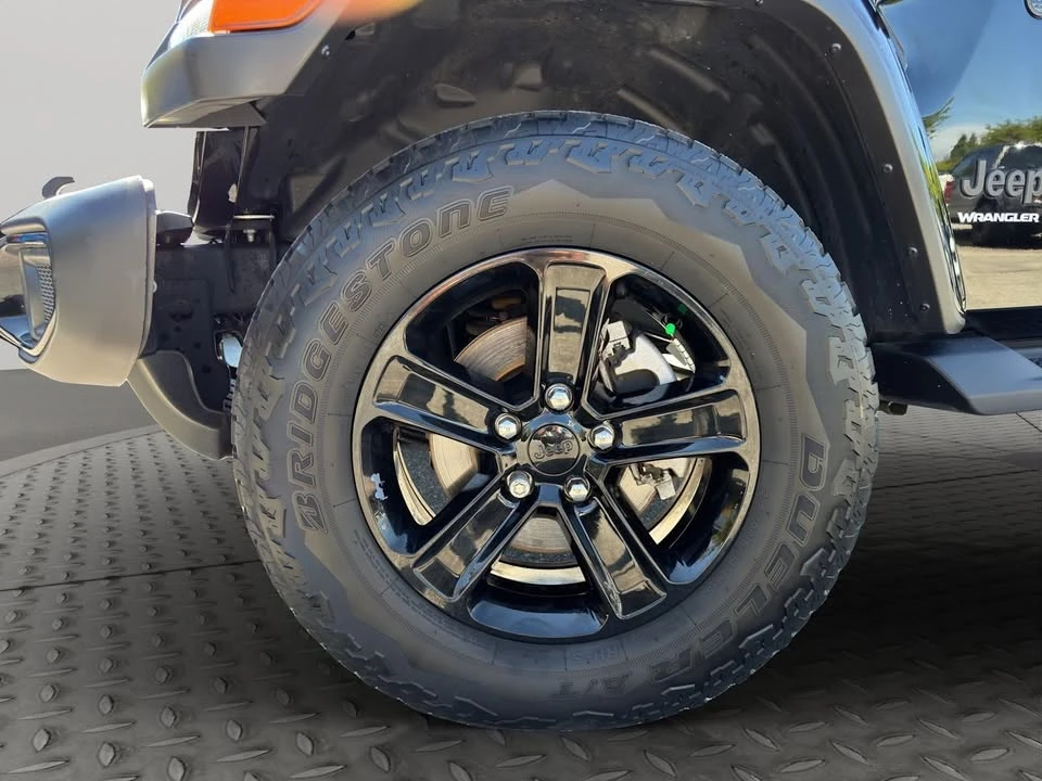 2023 Jeep JL Wrangler - Image 7 of 20