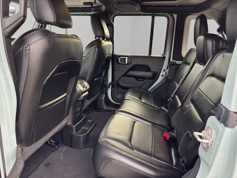 2023 Jeep JL Wrangler - Image 10 of 10