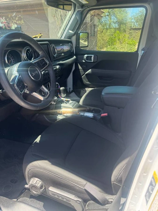 2023 Jeep JL Wrangler - Image 4 of 6