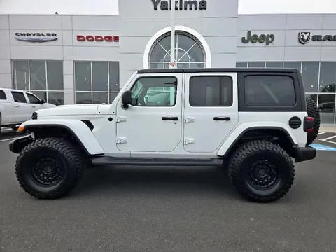 2023 Jeep Wrangler Sahara