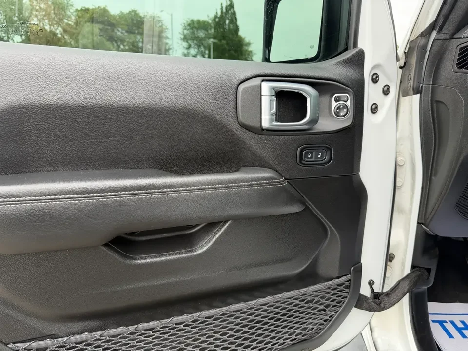 2023 Jeep JL Wrangler - Image 13 of 15