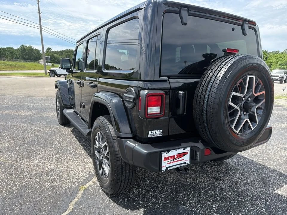 2023 Jeep JL Wrangler - Image 7 of 20