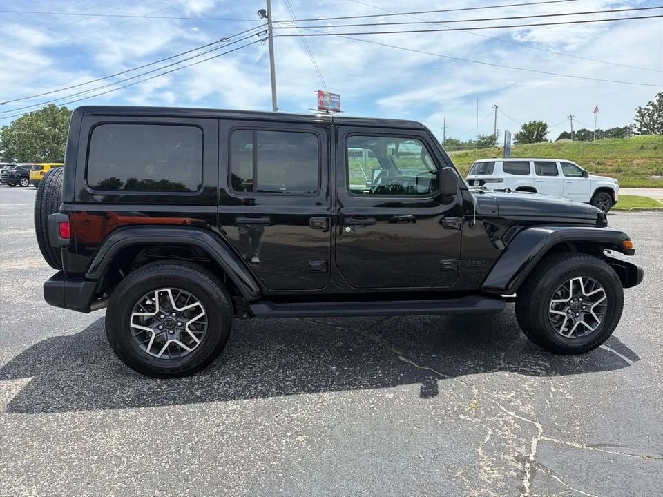 2023 Jeep JL Wrangler - Image 8 of 20