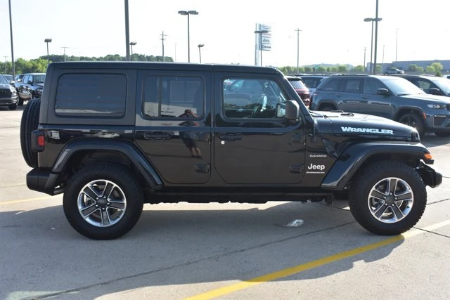 2023 Jeep JL Wrangler - Image 4 of 20