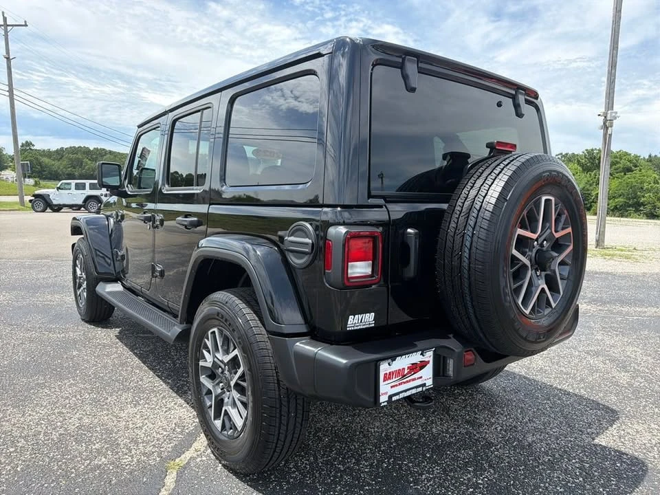 2023 Jeep JL Wrangler - Image 10 of 20