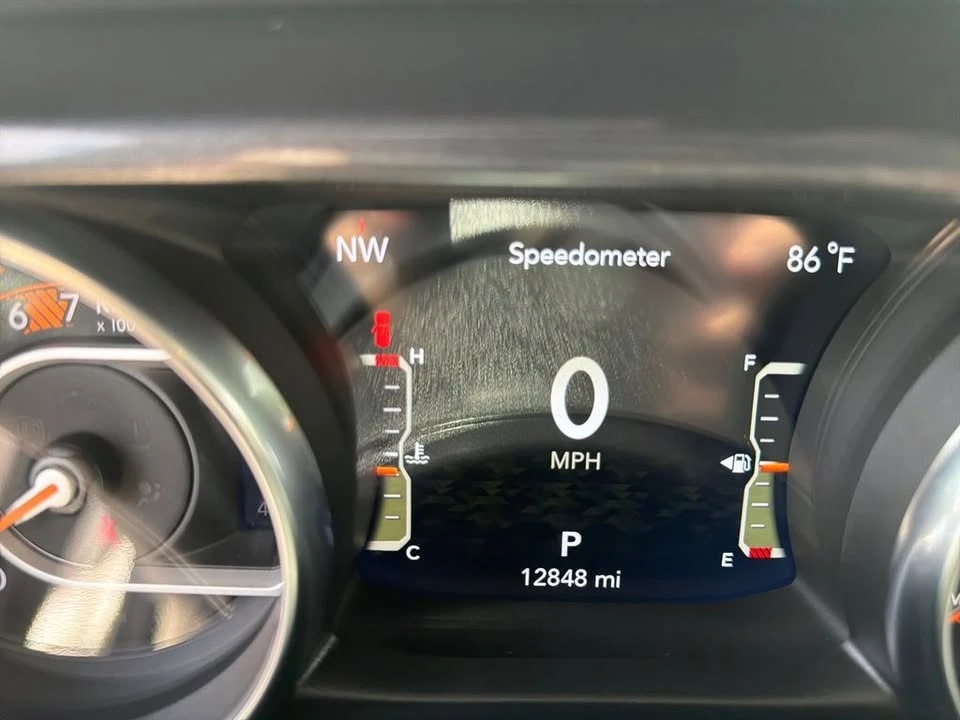 2023 Jeep JL Wrangler - Image 15 of 20
