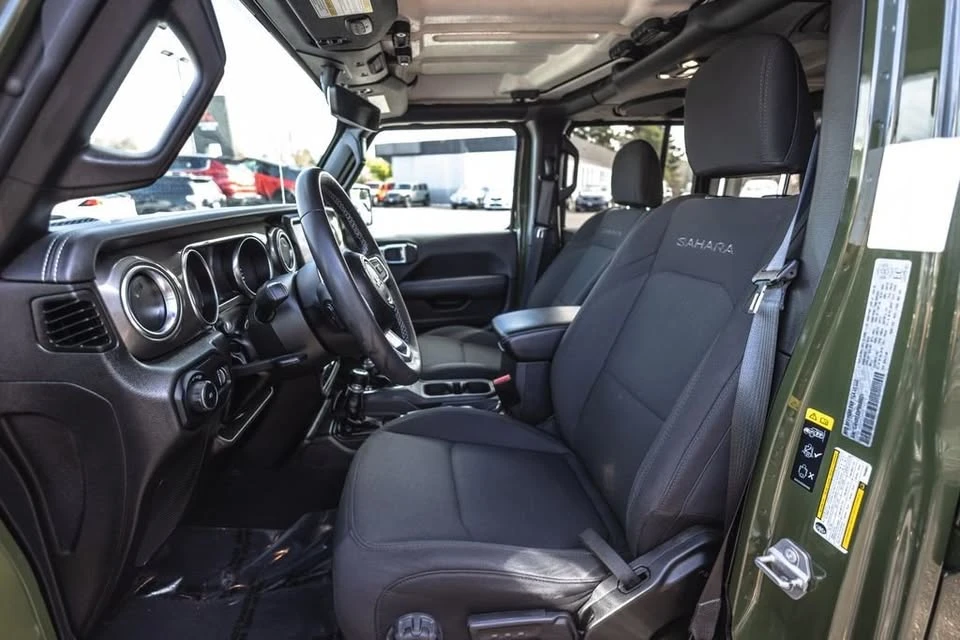 2023 Jeep JL Wrangler - Image 19 of 20