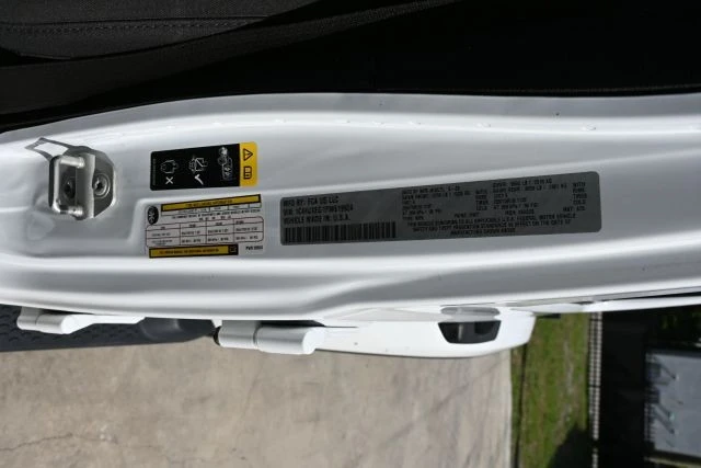 2023 Jeep JL Wrangler - Image 18 of 18