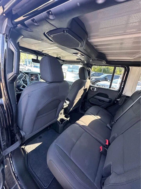 2023 Jeep JL Wrangler - Image 7 of 13