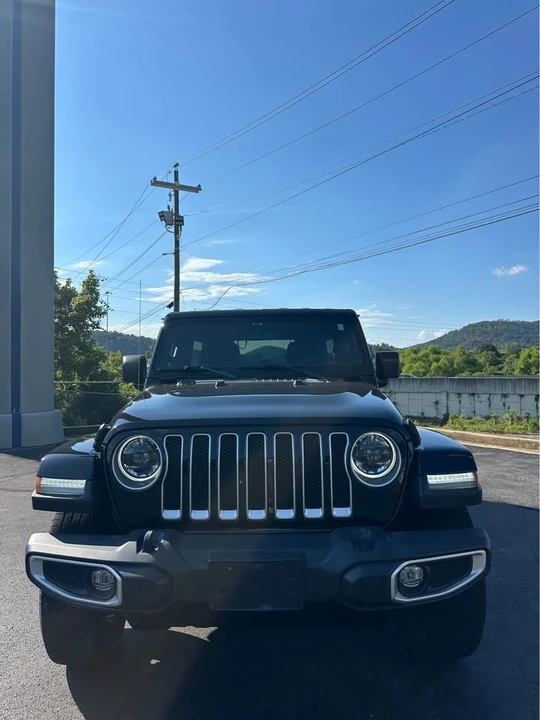 2023 Jeep JL Wrangler - Image 2 of 13