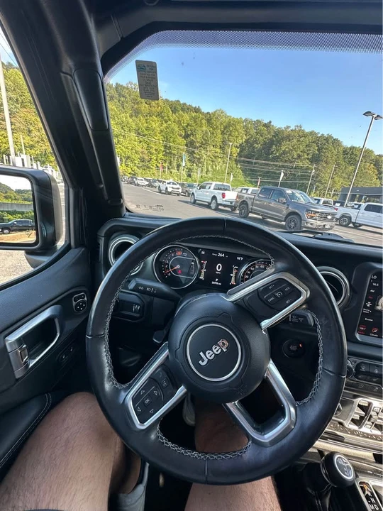 2023 Jeep JL Wrangler - Image 11 of 13